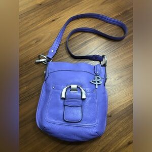 B. Makowsky beautiful purple pebbled crossbody bag